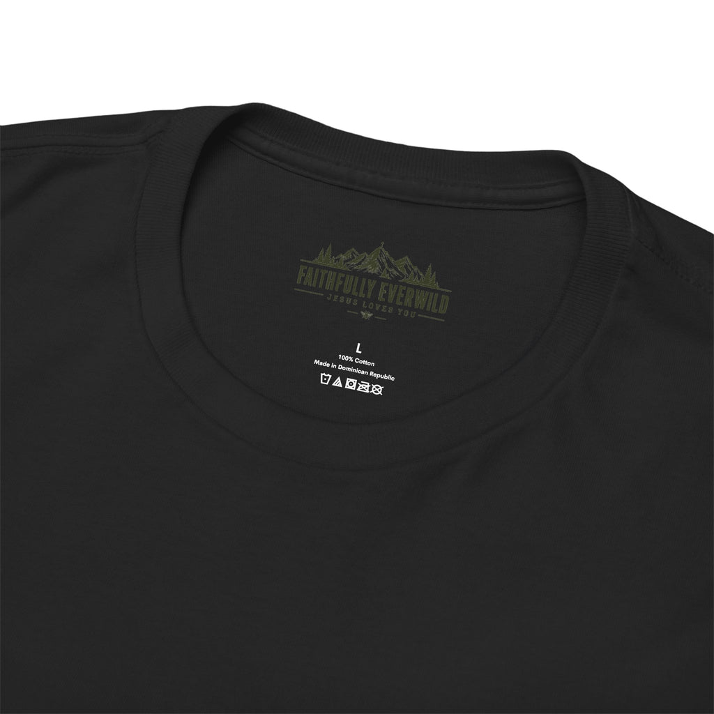 Never Give Up the Fight – Hold Fast Men’s Graphic Tee – Hebrews 10:23