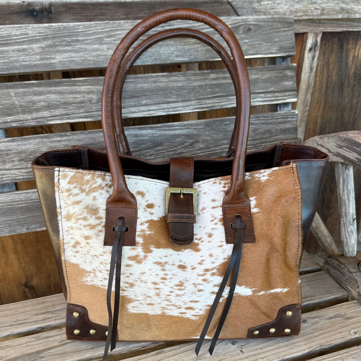 Buckle- Everyday Cowhide Shoulder Bag